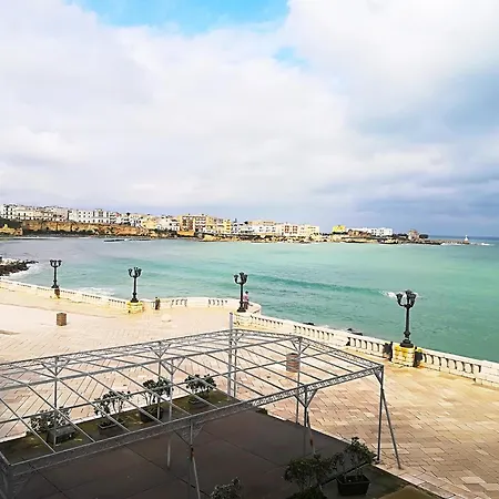 Afr0dite'home Historic Center Seafront Hébergement de vacances *